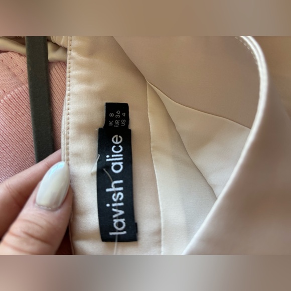 Lavish Alice dress - Picture 5 of 5